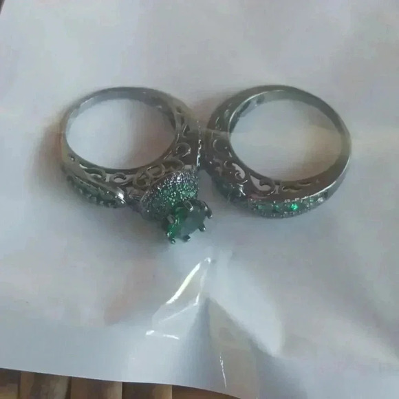 Jewelry Womens Stone Round Engagement Wedding Best Friend rings. NWT.. - Picture 4 of 4